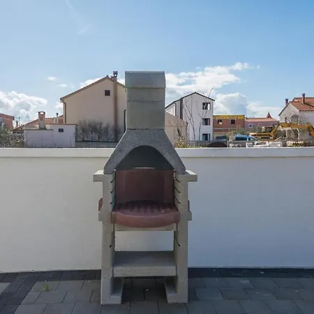 With Parking Space - 19332 Apartment *