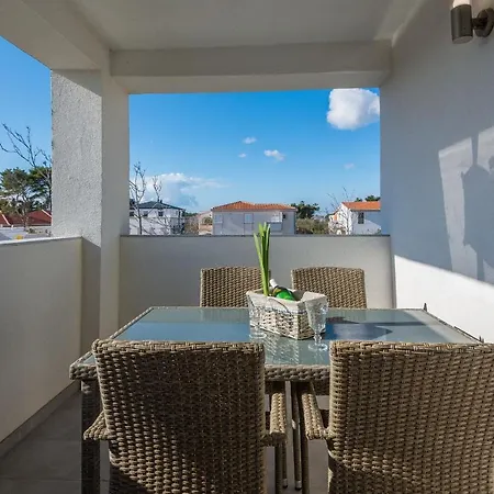 Appartement With Parking Space - 19332 *