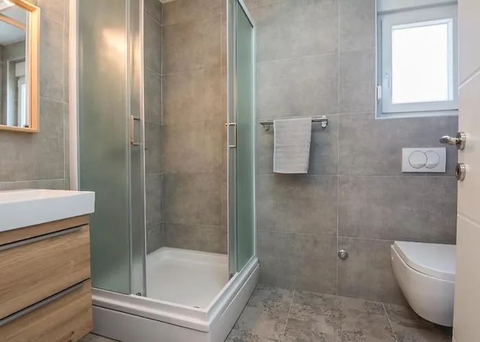 With Parking Space - 19332 Apartment *