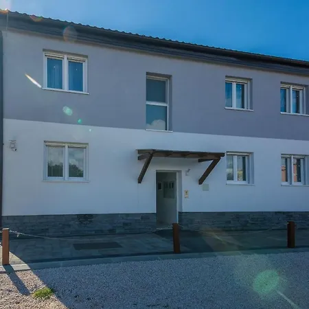 With Parking Space - 19332 * Vir